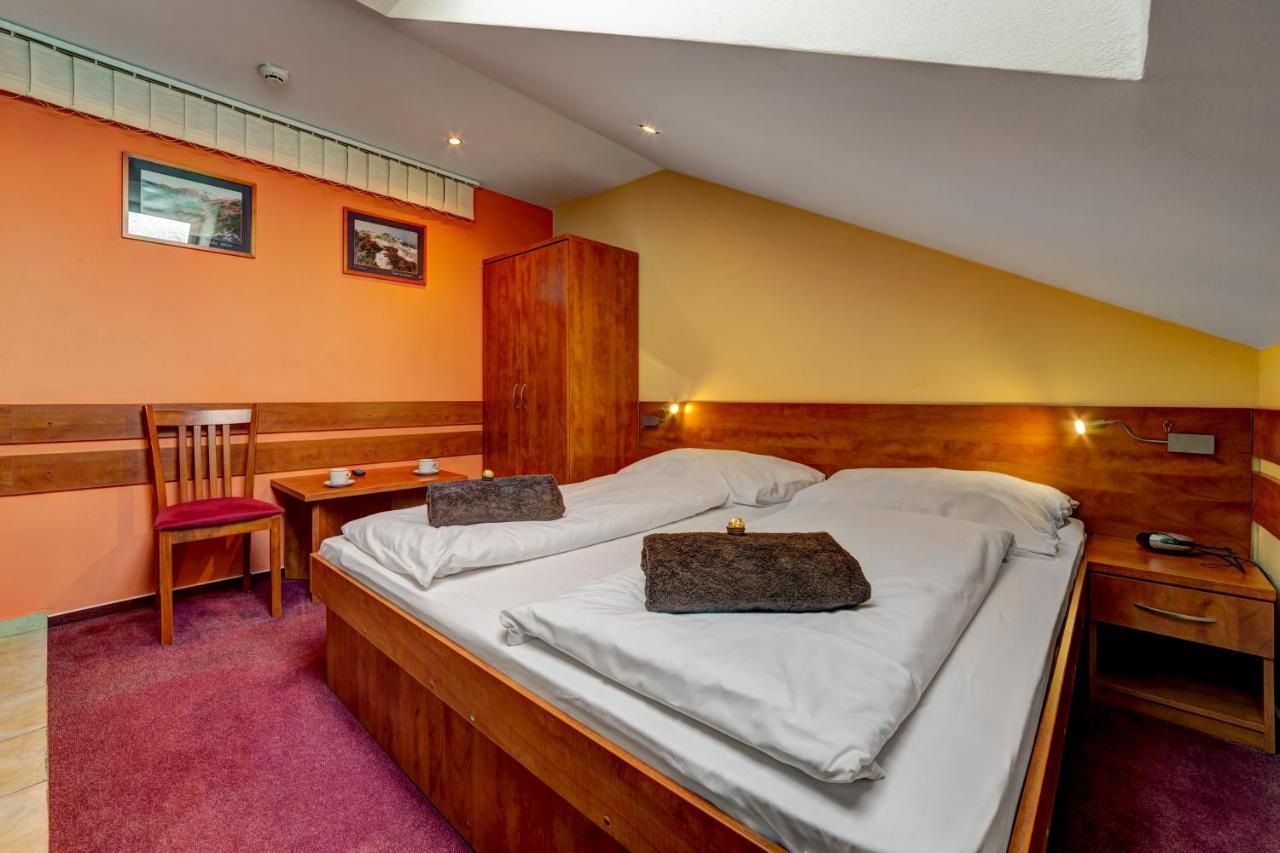Apartmanovy Dom Slniecko Žiar Dış mekan fotoğraf