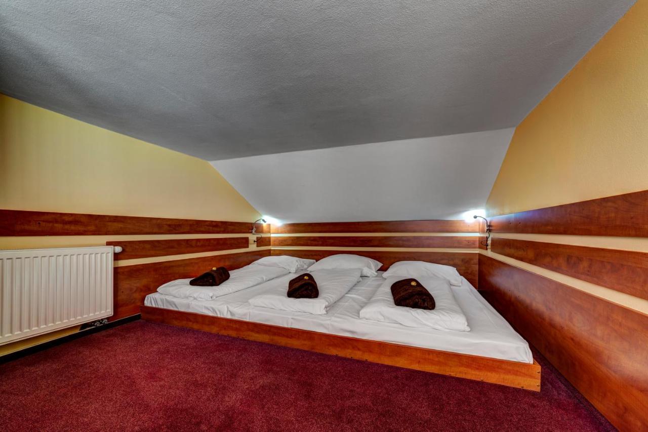 Apartmanovy Dom Slniecko Žiar Dış mekan fotoğraf