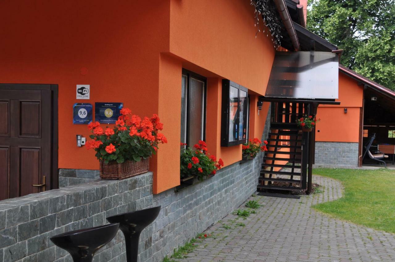 Apartmanovy Dom Slniecko Žiar Dış mekan fotoğraf